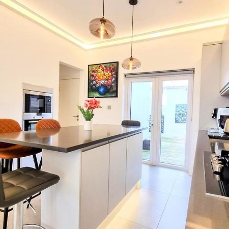 Surbiton Luxury Garden House 19 Villa Dış mekan fotoğraf