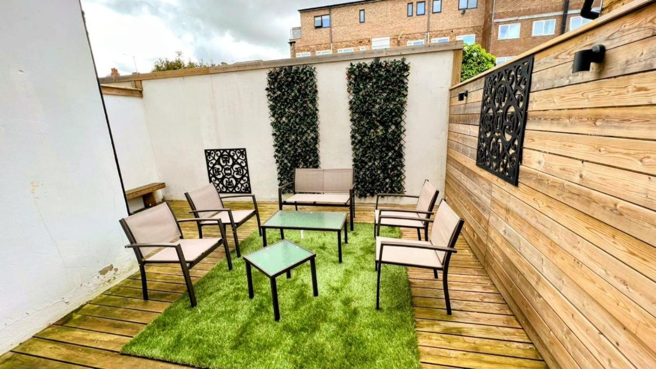 Surbiton Luxury Garden House 19 Villa Dış mekan fotoğraf
